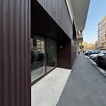 New Palace - Luxury Next To Metro M4 *